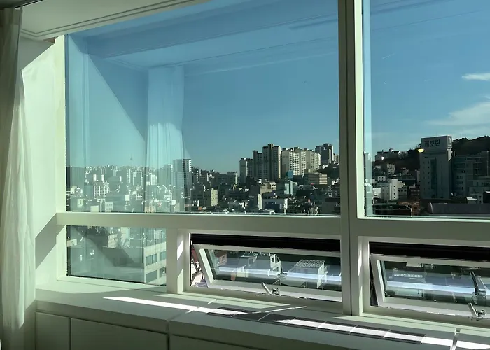 0 Min To Subway, Hongdae Main Street Seul
